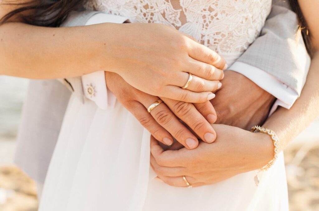【沖縄 お見合い】出会いに悩むあなたへ｜結婚相談所で理想の相手とつながる方法